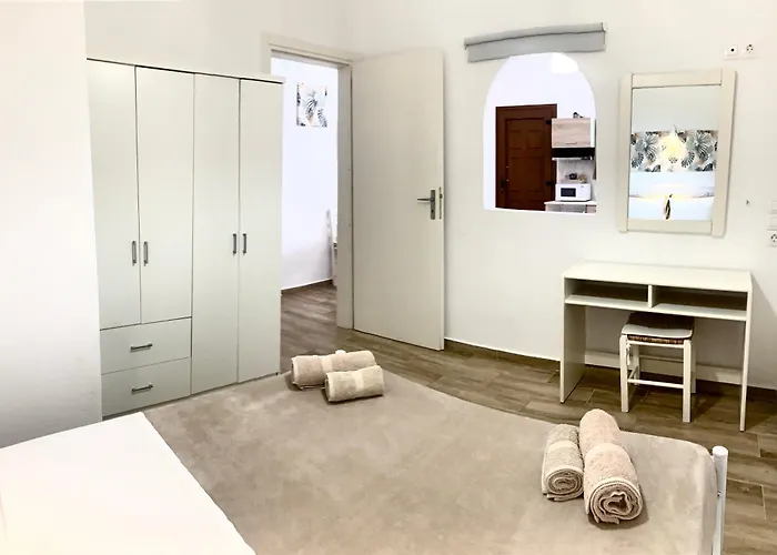 Myloch Village Mykonos 帕诺尔莫斯米科诺斯